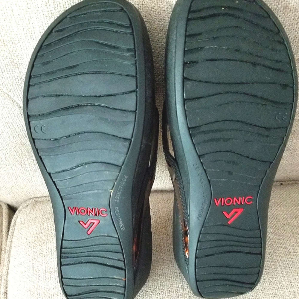 Vionic sandals - Picture 3 of 4